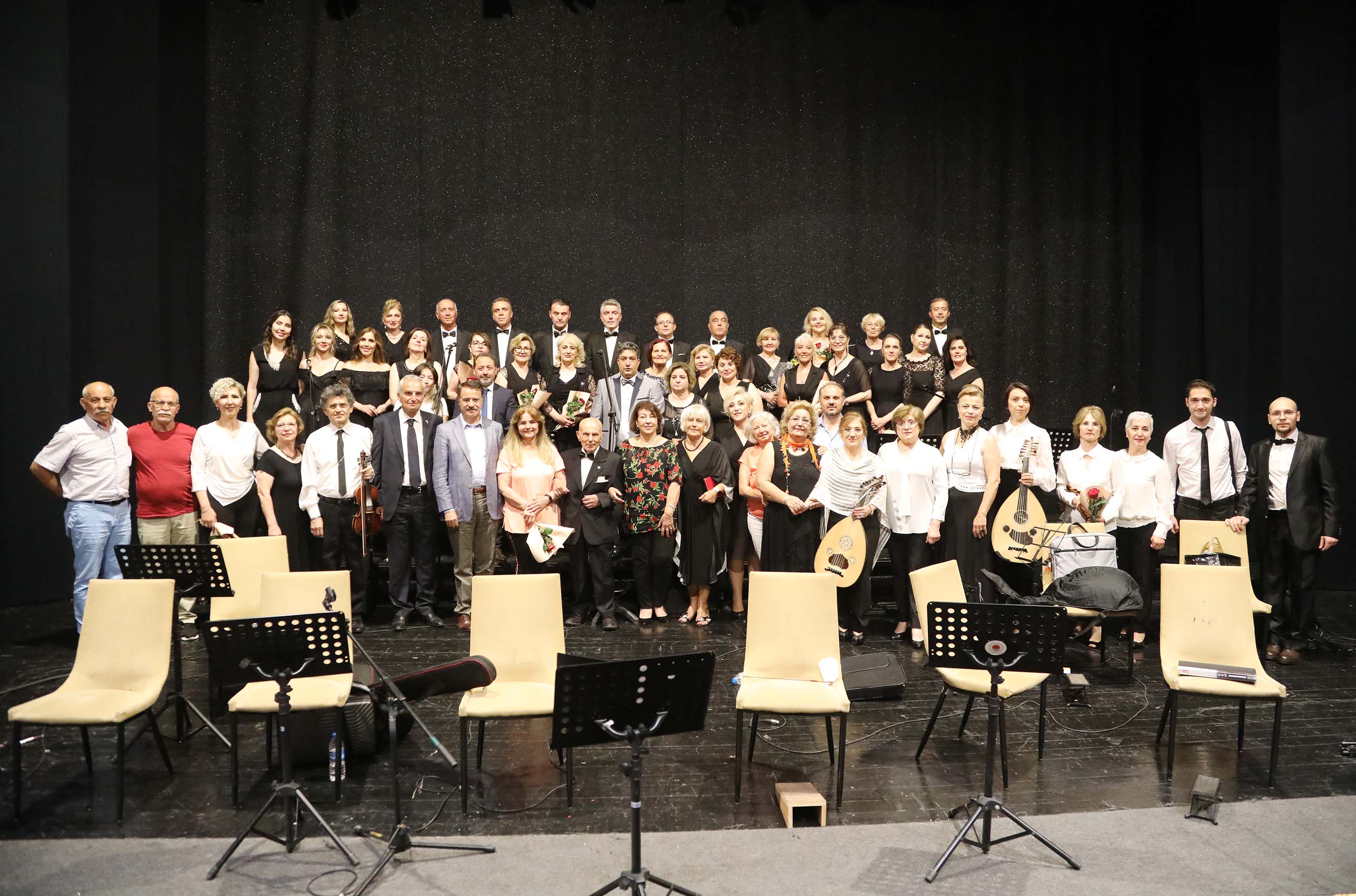 Atakum Belediyesi Türk Sanat Müziği Korosu büyüledi